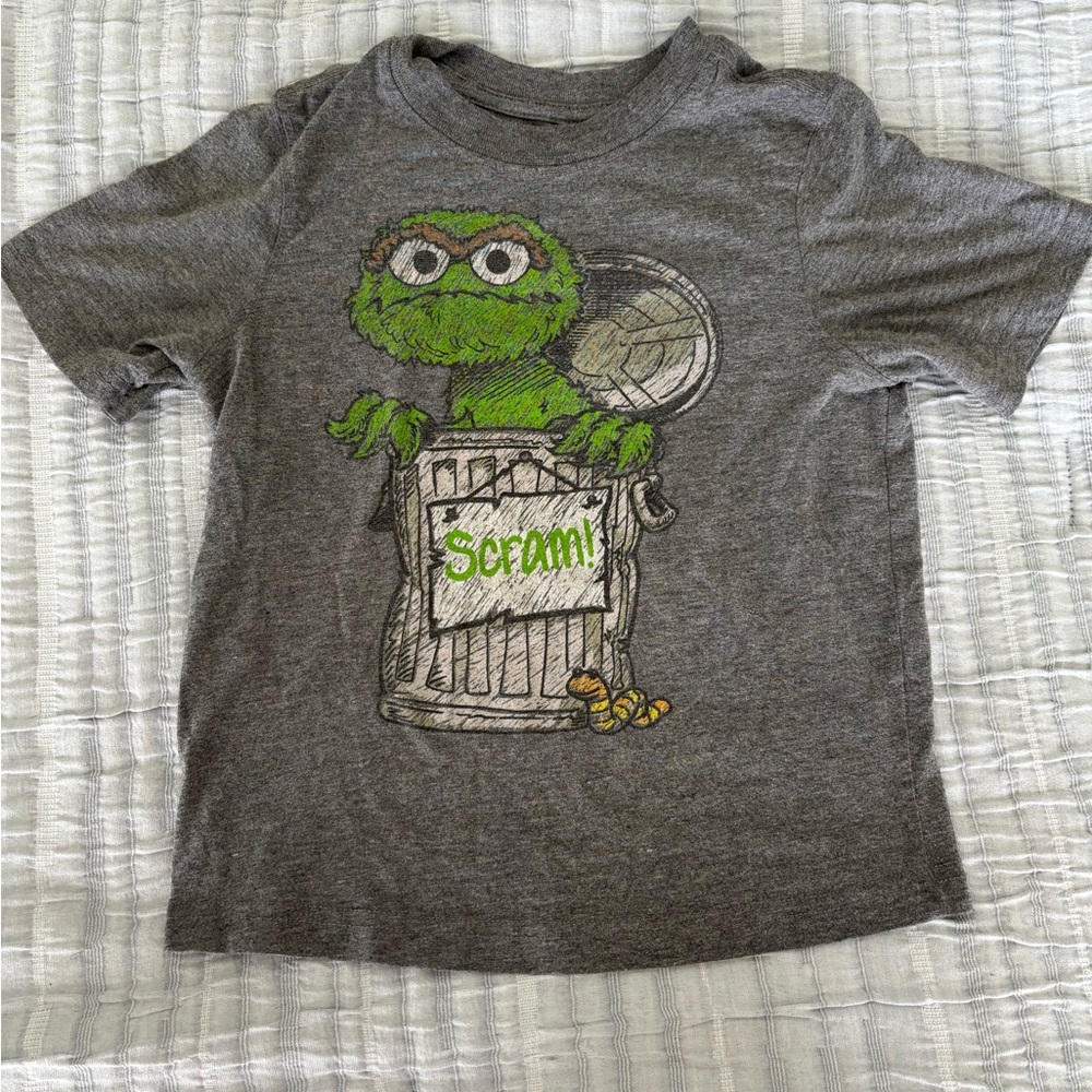 Old Navy Oscar the Grouch tee 5T